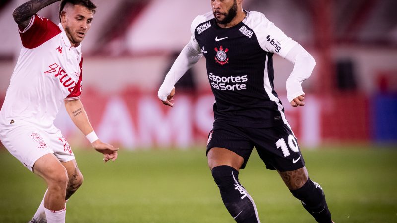 Corinthians é eliminado da Sul-Americana após nova derrota para o Huracán
