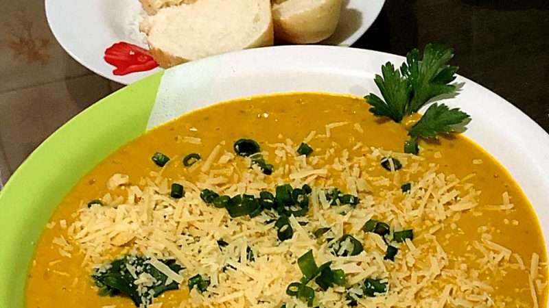 Creme de Abóbora: Sabor, Saúde e Conforto em uma Tigela