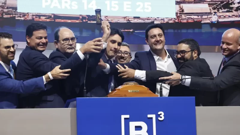 Leilão portuário movimenta R$ 857 milhões e garante R$ 2 bilhões em investimentos — Paraná terá 100% dos terminais regularizados