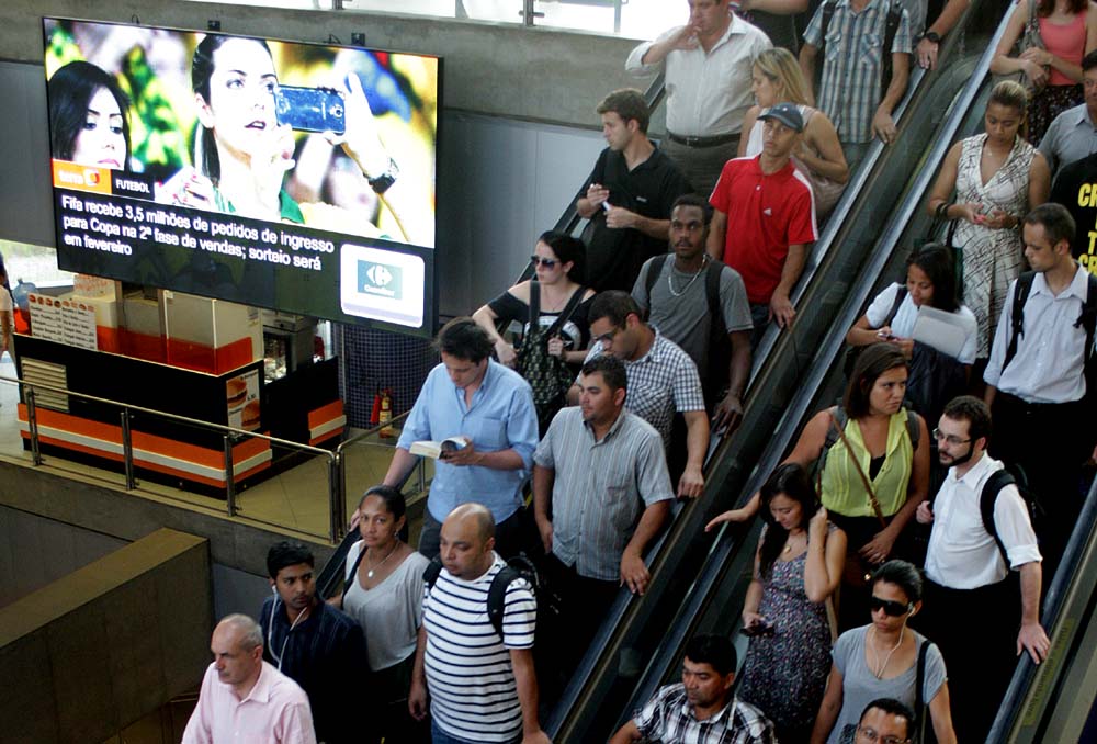 Problemas no Metrô causam transtornos para milhares de passageiros em São Paulo