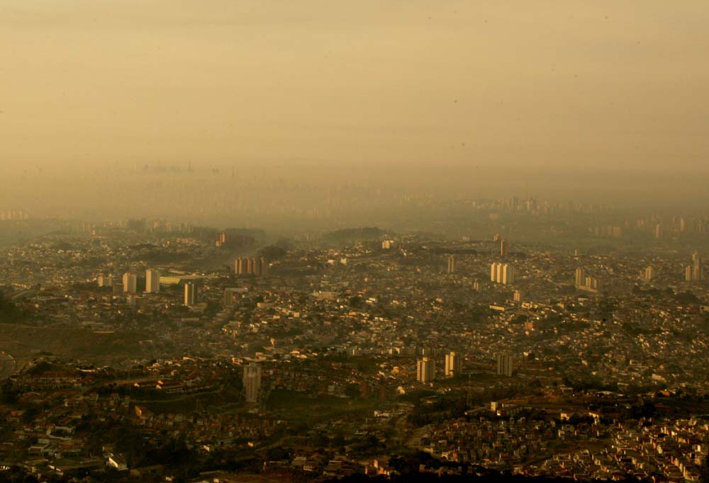Ar Seco e Poluído: Como Esse Clima Ameaça Sua Saúde e o Que Fazer para se Proteger
