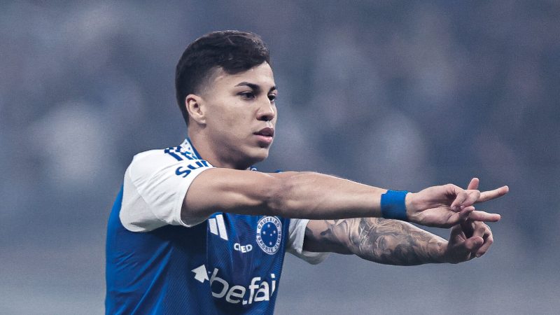 Cruzeiro vence o Palmeiras e encosta na liderança do Brasileirão!