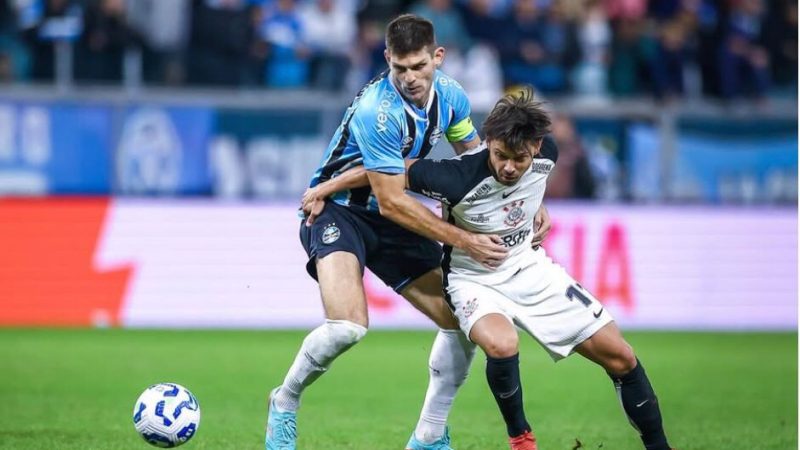 Grêmio e Corinthians empatam em jogo disputado pelo Brasileirão