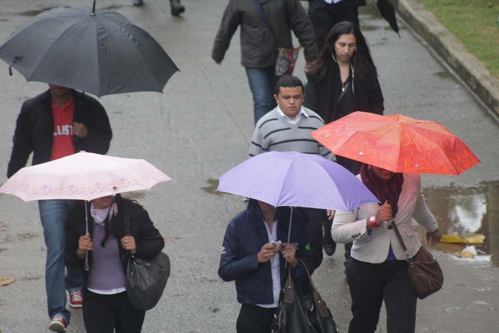 Chuva e frio marcam a semana em São Paulo